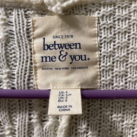 Between Me and You cream color cardigan in size small - Picture 3 of 7